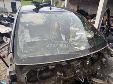 Auto staklo šoferšajbn za Peugeot 107 od 2006. do 2014. god.