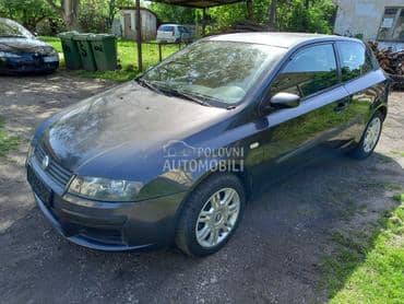 kompletan auto u delovima za Fiat Stilo