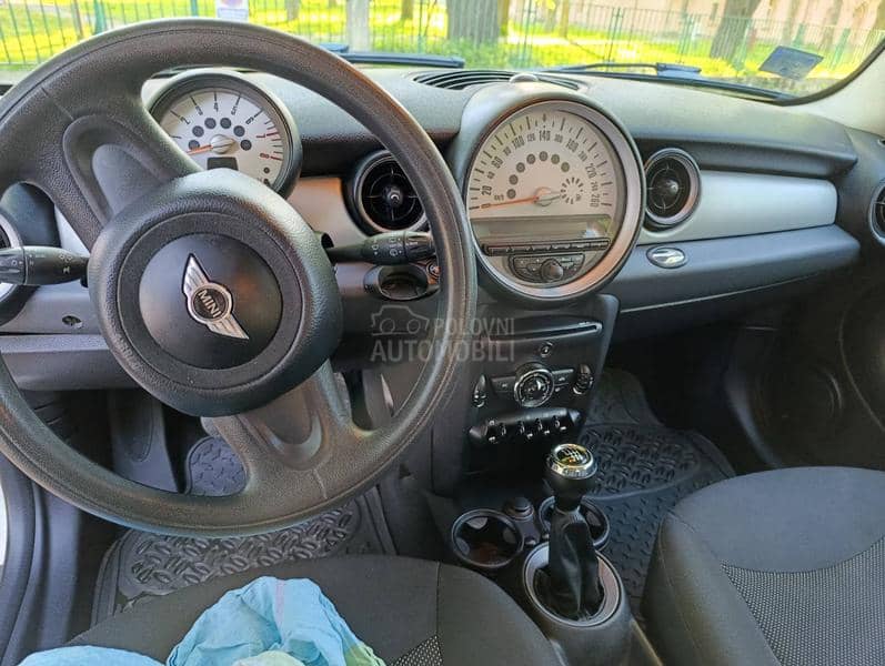 MINI One 