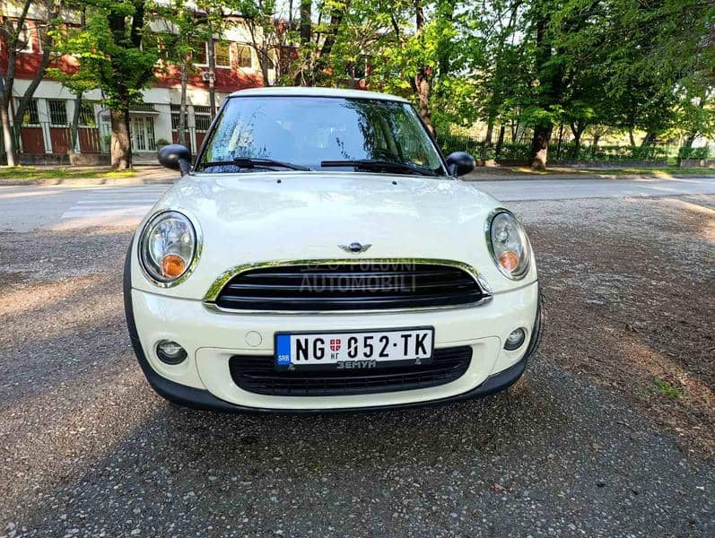 MINI One 