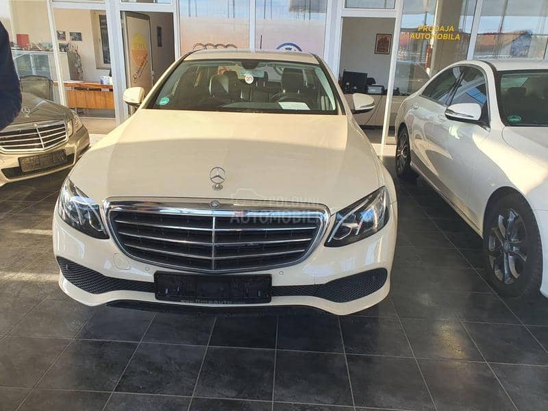 Mercedes Benz E Klasa 2017 -  kompletan auto u delovima