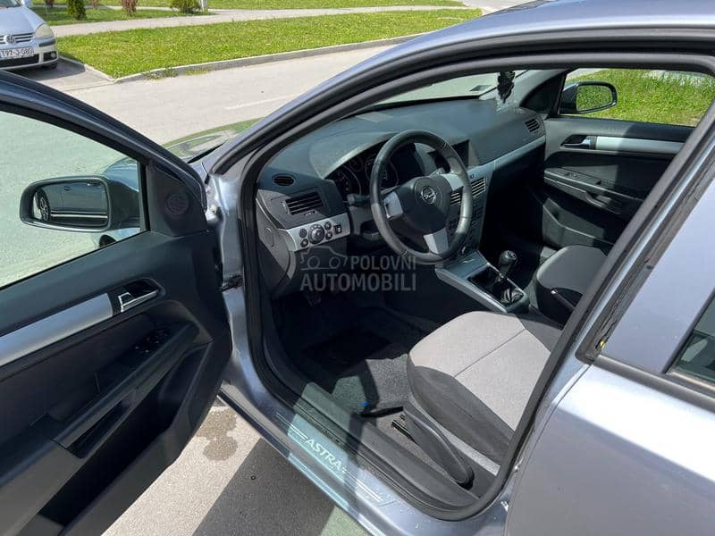 Opel Astra H 1.6