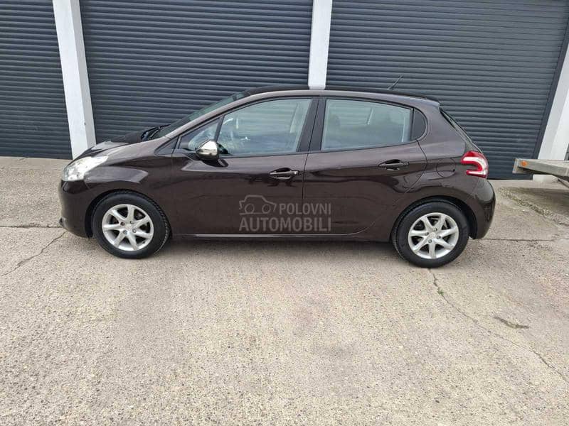 Peugeot 208 1.6 EHDI