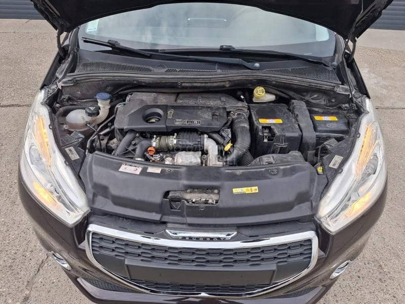 Peugeot 208 1.6 EHDI