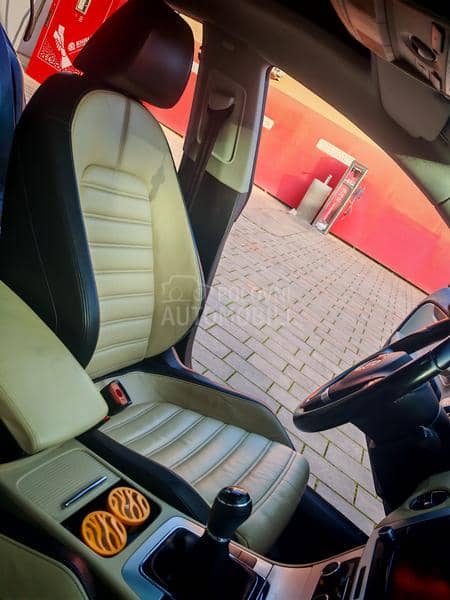 Volkswagen Passat CC 2.0 tdi PANO FUL