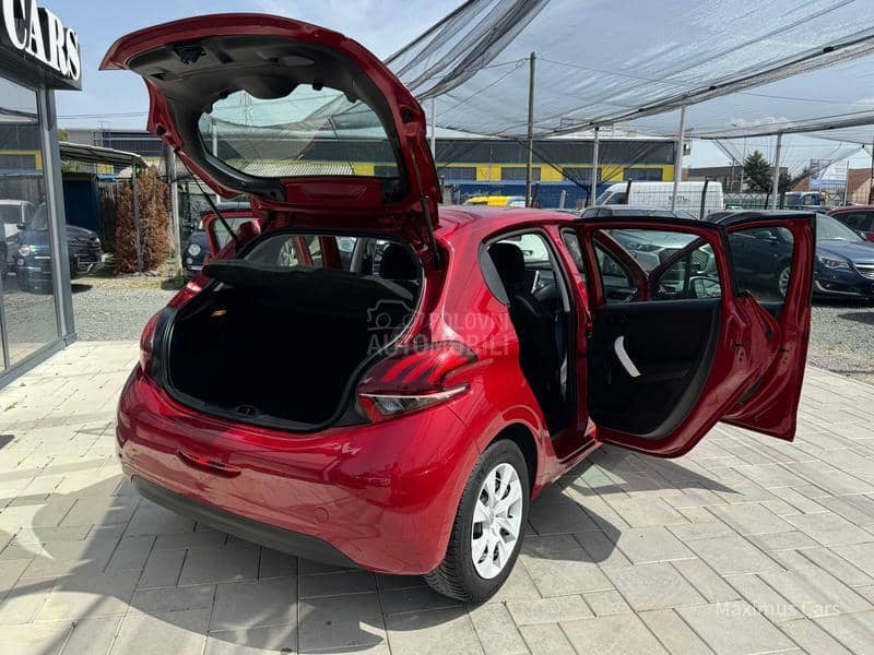 Peugeot 208 1.2b LIKE