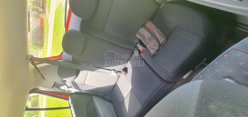 Daihatsu Sirion 