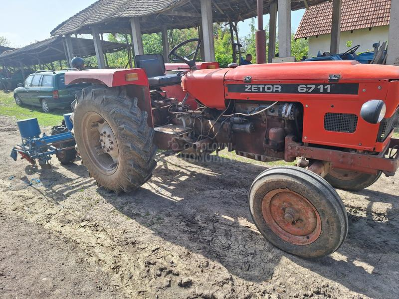 Zetor 6711