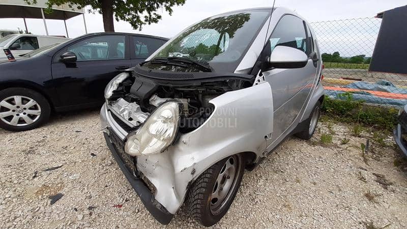 Smart ForTwo 2009 -  kompletan auto u delovima