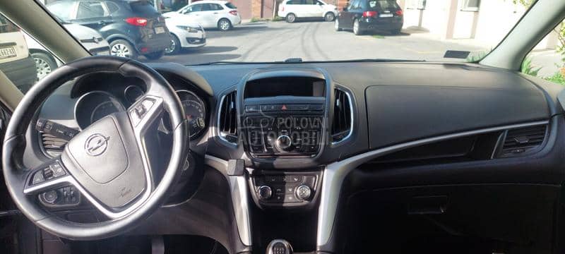 Opel Zafira Tourer