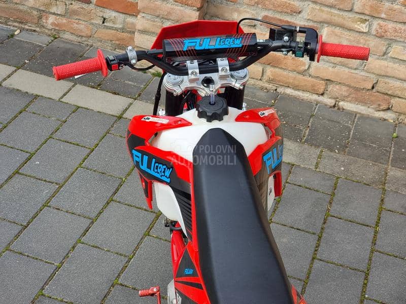 KTM Full crew Brz 125