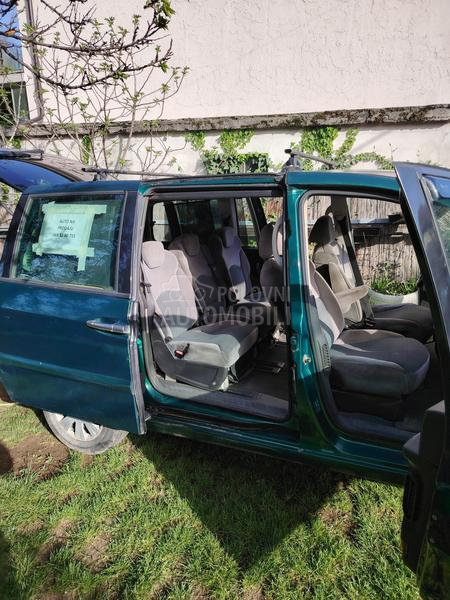 Citroen C8 