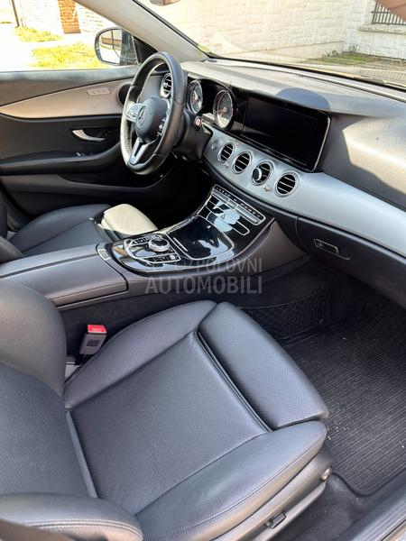 Mercedes Benz E 220 