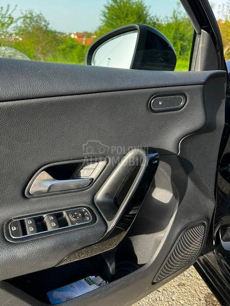 Mercedes Benz A 180 AUTMAT / XENON