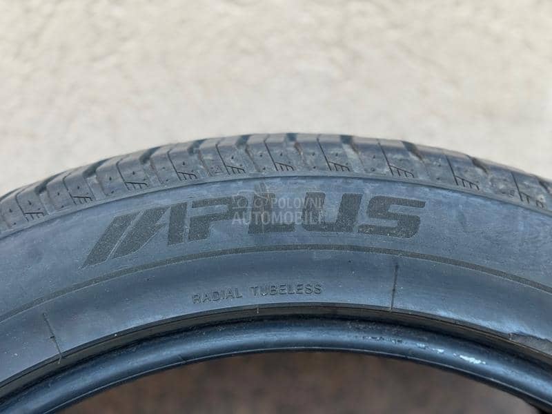 Avon 245/45 R19 Zimska
