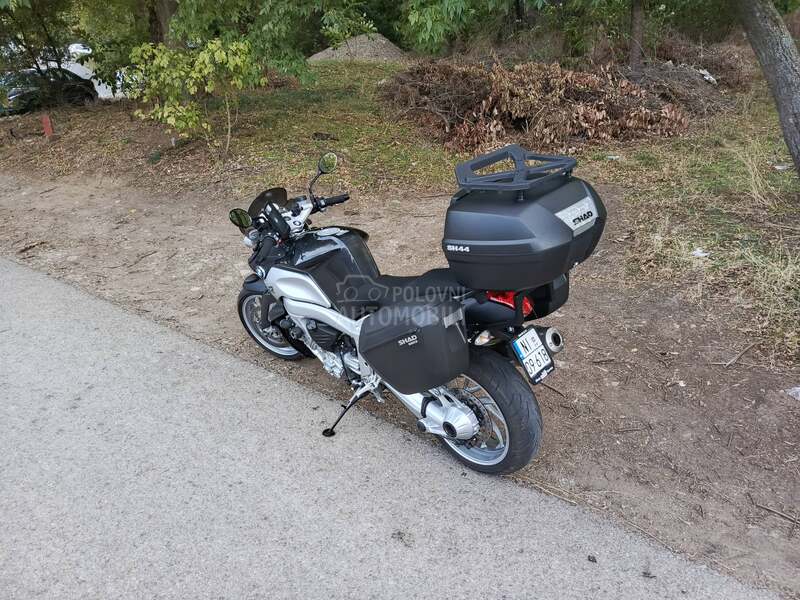 BMW k1200r