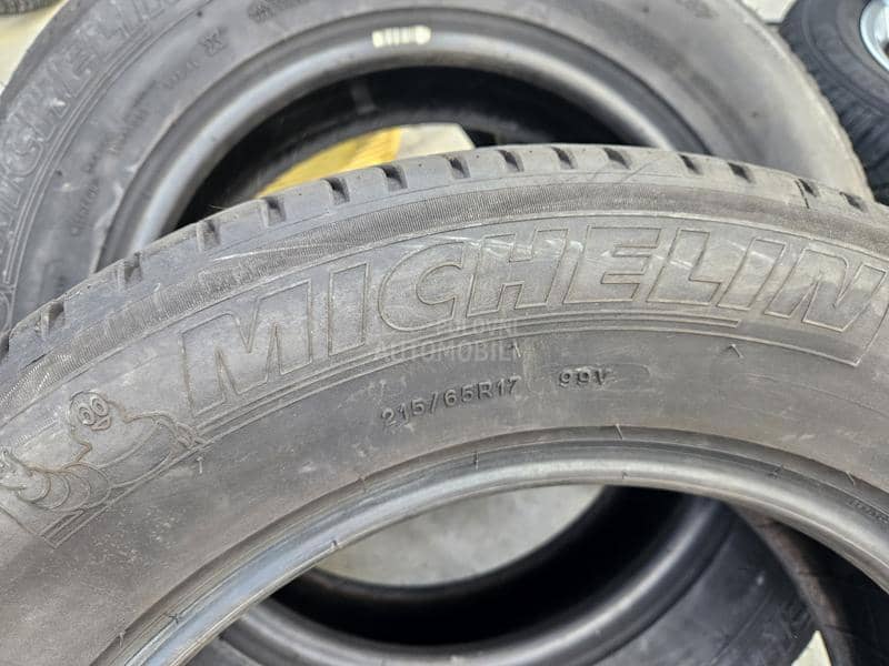 Michelin 215/65 R17 Letnja