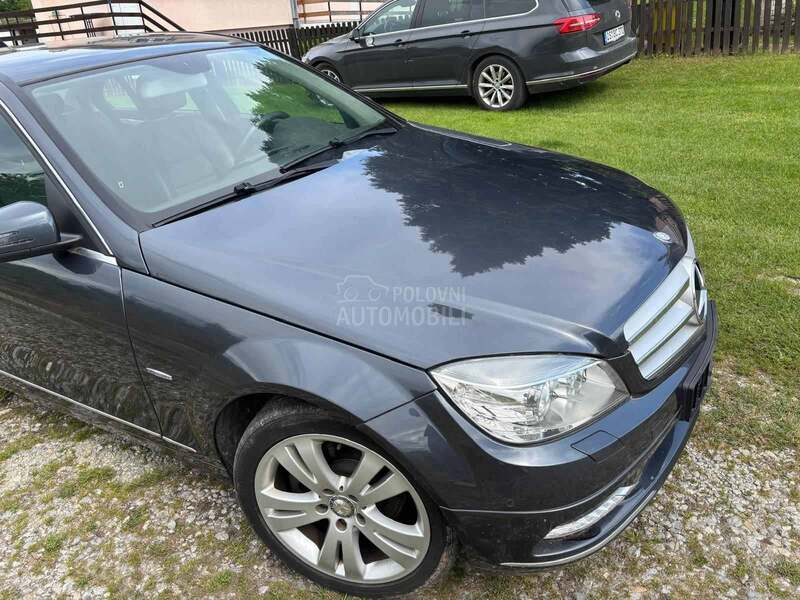 Mercedes Benz C 200 2.2 avantgarde