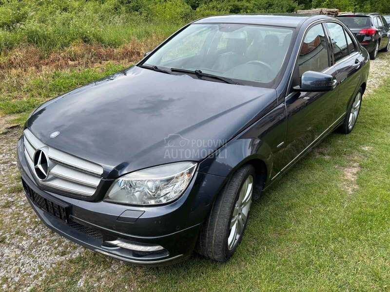 Mercedes Benz C 200 2.2 avantgarde