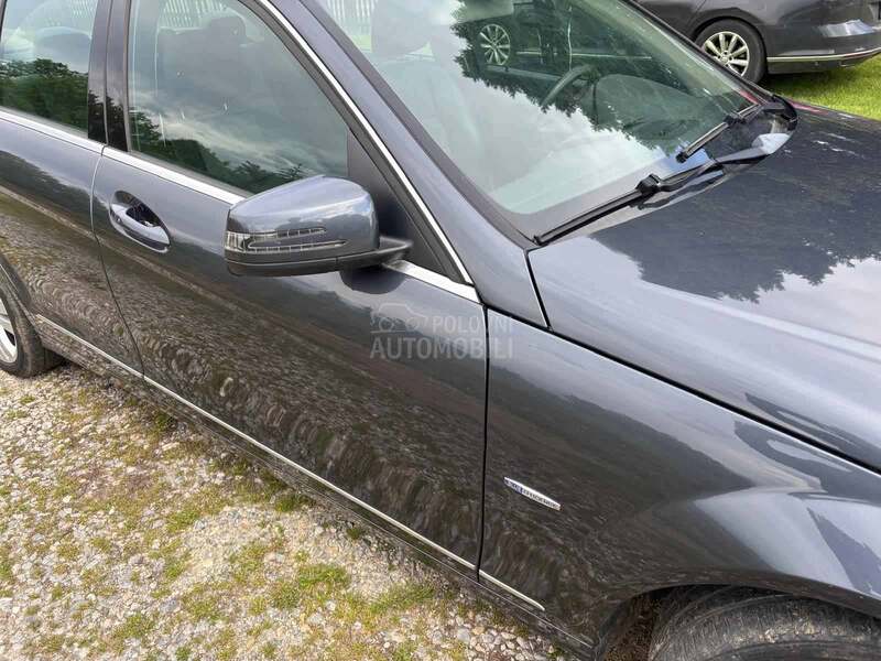 Mercedes Benz C 200 2.2 avantgarde