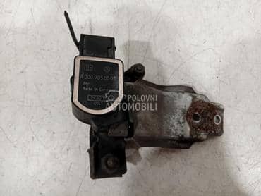 Regulator farova za Mercedes Benz SLK 200 od 2014. do 2021. god.