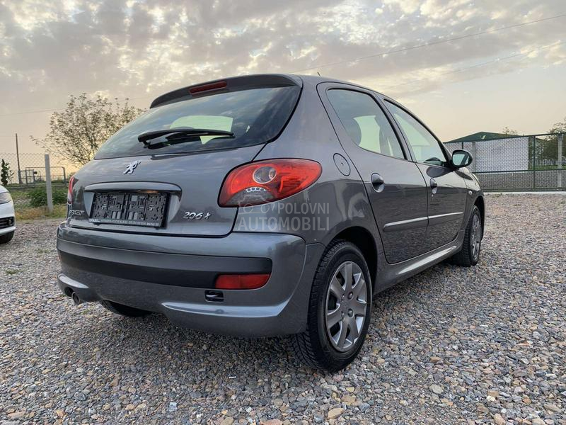 Peugeot 206 plus 1.4