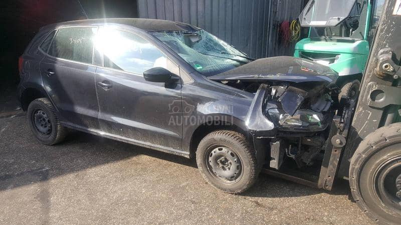 Fiat Grande Punto 2004 -  kompletan auto u delovima