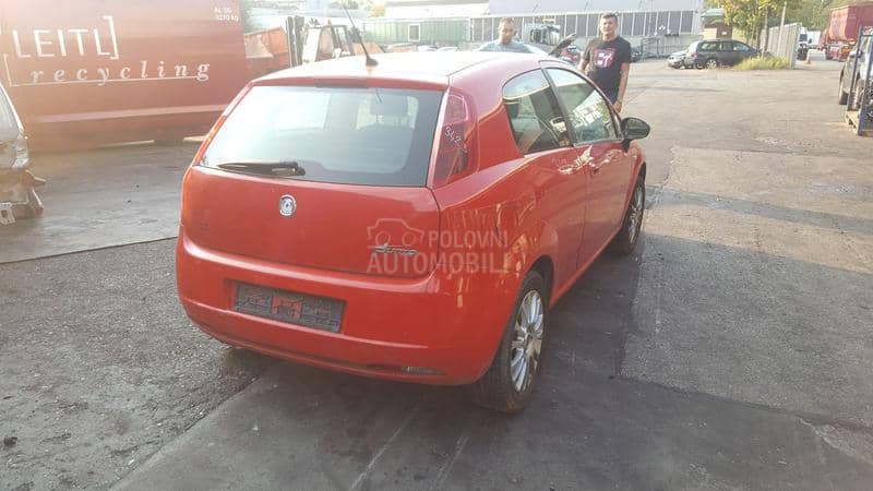 Fiat Grande Punto 2008 -  kompletan auto u delovima