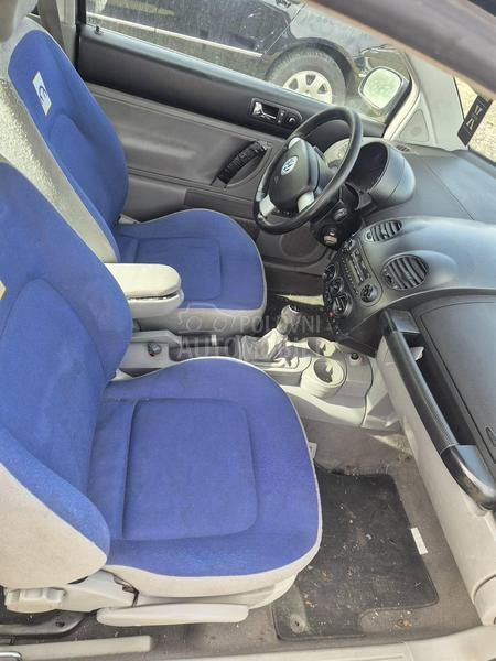 Delovi za Volkswagen Buba 2002. god.