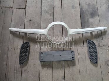 resetke L i D prednjeg branika za Mercedes Benz A Klasa od 2015. do 2018. god.