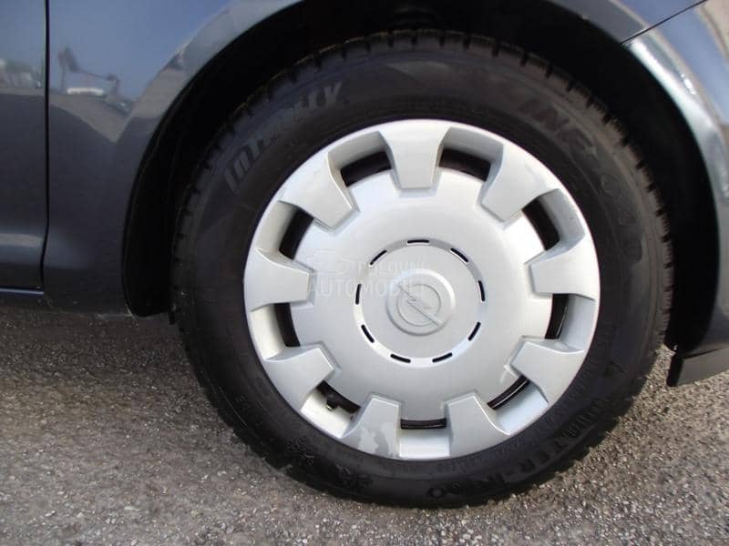 Opel Corsa D 1.2 B-G.AS NOV