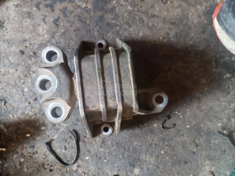 nosac motora