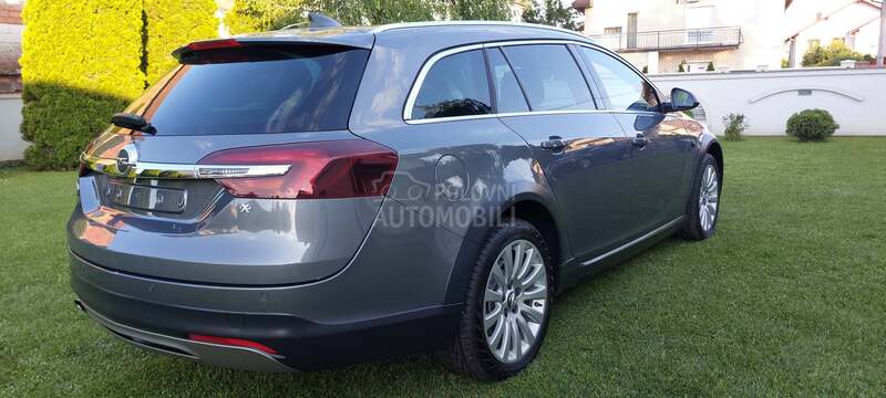 Opel Insignia country tourer 4x4