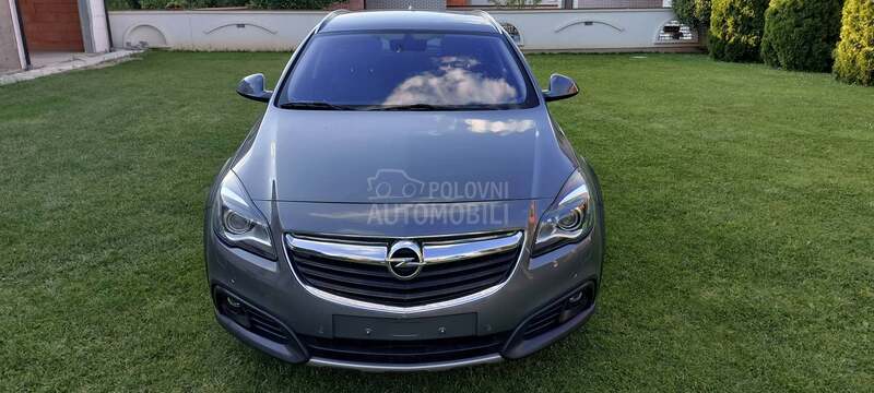 Opel Insignia country tourer 4x4