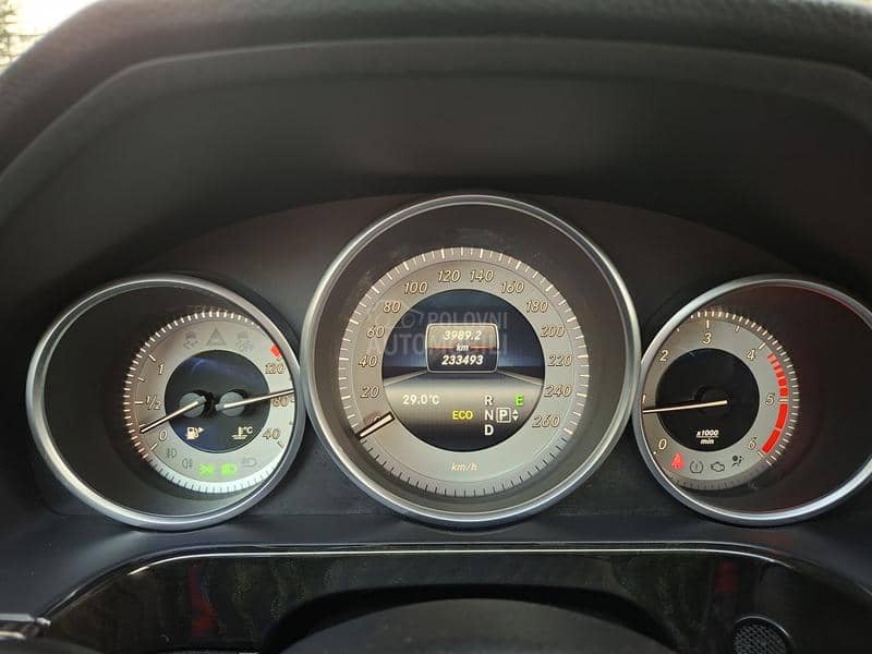 Mercedes Benz E 200 ORG.KM