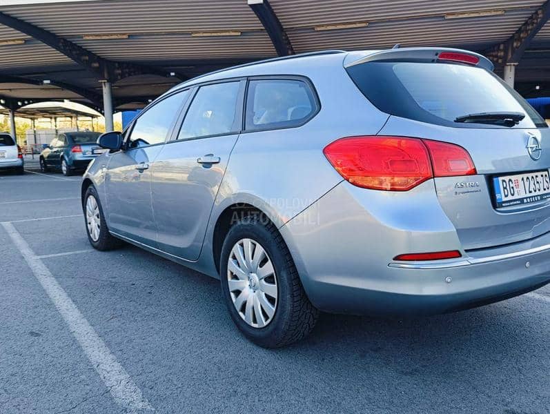 Opel Astra J 1.7 CDTI