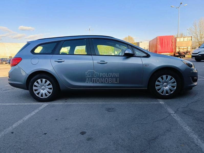Opel Astra J 1.7 CDTI
