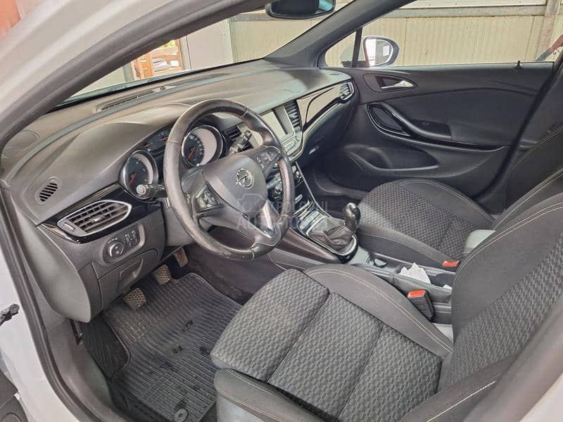 Opel Astra K 