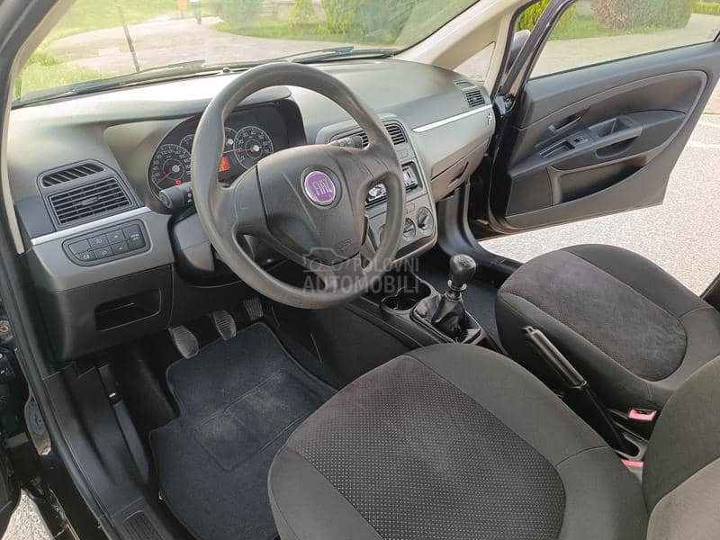 Fiat Grande Punto ŠVAJC 1.4 8v