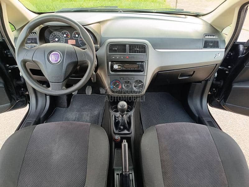 Fiat Grande Punto ŠVAJC 1.4 8v