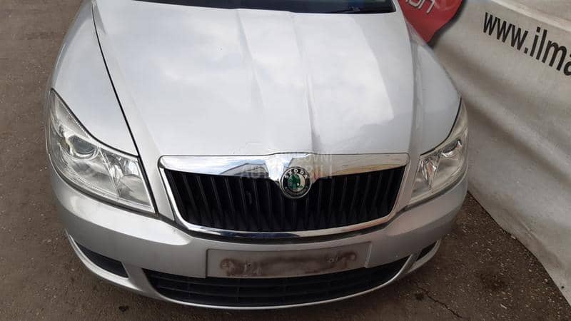 Škoda Octavia 2012 -  kompletan auto u delovima