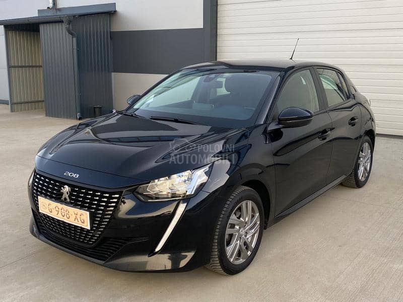 Peugeot 208 1.2 b NAAVI / LED