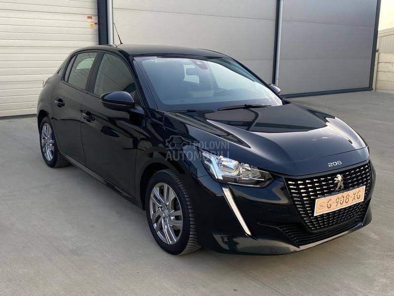 Peugeot 208 1.2 b NAAVI / LED