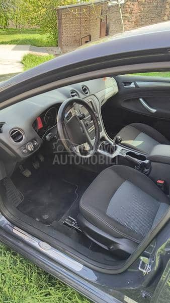 Ford Mondeo 