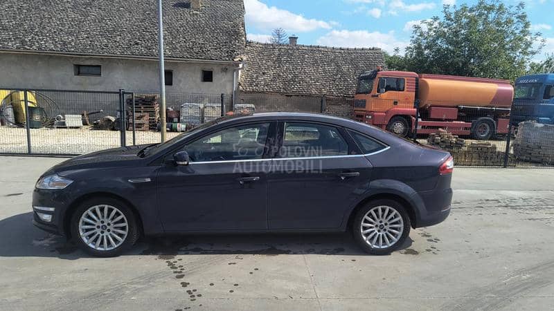 Ford Mondeo 