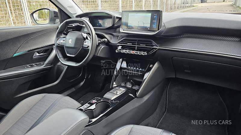 Peugeot 2008 1.5d 130 ALLURE