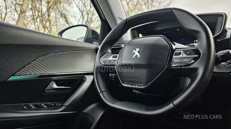 Peugeot 2008 1.5d 130 ALLURE