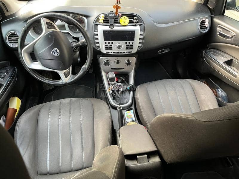 Lancia Delta 1.6mtj