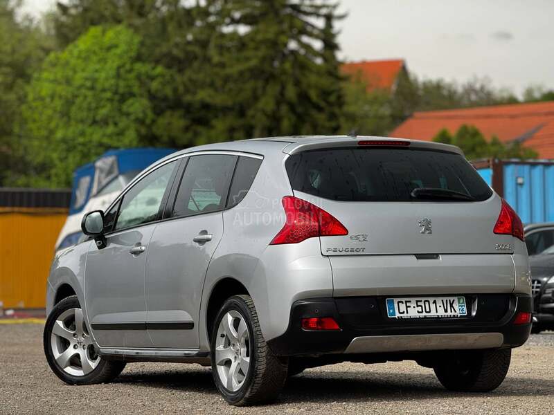 Peugeot 3008 1.6 allure pano nav