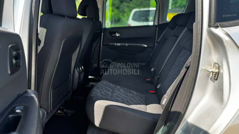 Peugeot 3008 1.6 allure pano nav